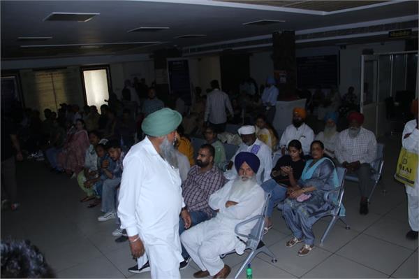 amritsar  power outage at easy registry office for 4 hours  people worried