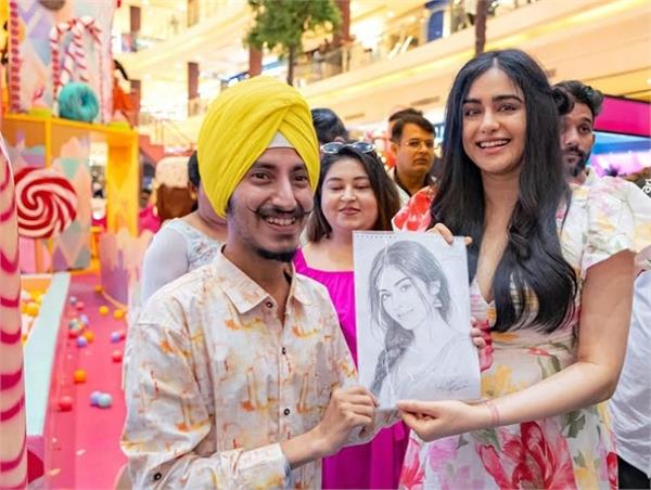 adah sharma conversation with deaf fan in sign language