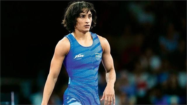 ਕੁਸ਼ਤੀ ਤੋਂ ਸੰਨਿਆਸ ਨਹੀਂ ਲਵਾਂਗੀ; ਵਿਨੇਸ਼ ਫੋਗਾਟ ਨੇ WFI ''ਤੇ ਲਾਏ ਸਾਜ਼ਿਸ਼ ਦੇ ਗੰਭੀਰ ਦੋਸ਼