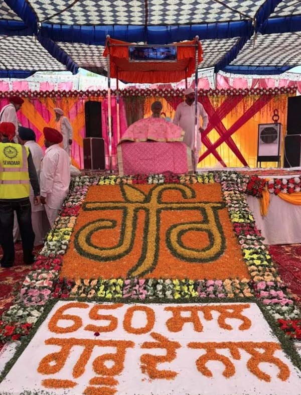 650 ਸਾਲਾ ਸ਼ਤਾਬਦੀ ਪ੍ਰਕਾਸ਼ ਉਤਸਵ ਨੂੰ ਸਮਰਪਿਤ ਕਰਵਾਇਆ ਗਿਆ ਤੀਜਾ ਮਹਾਨ ਸੰਤ ਸੰਮੇਲਨ