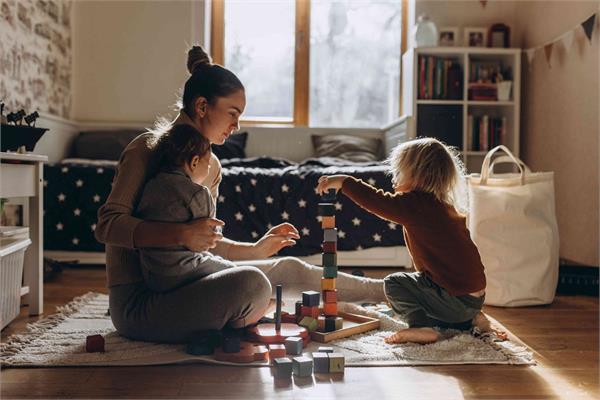 the way of raising children has changed in the digital era