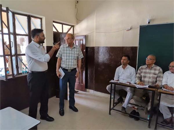 kapurthala district election officer visited polling centers