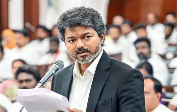 filmmaker given cabinet rank