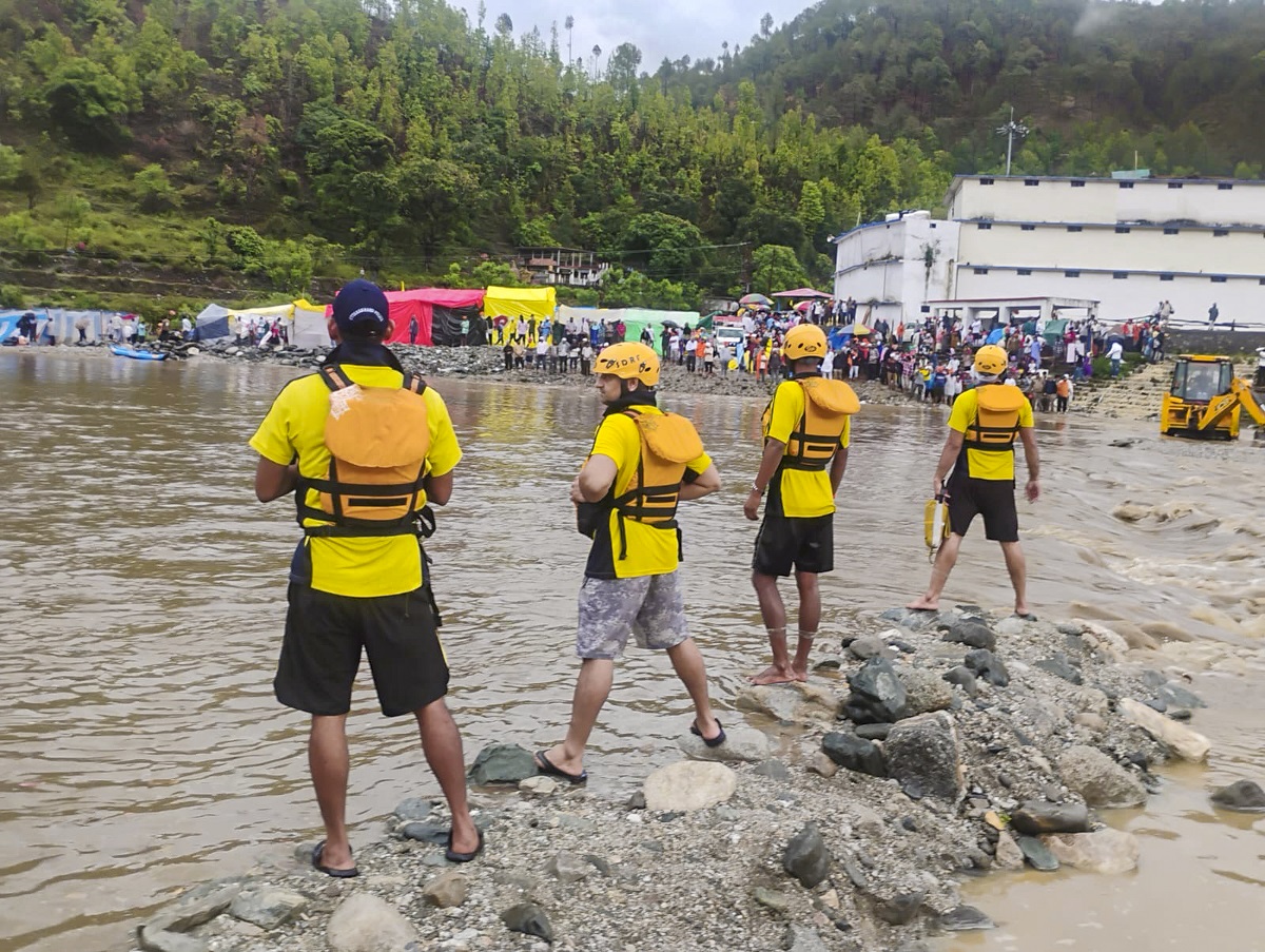 ਰੀਠਾ ਸਾਹਿਬ ਮੇਲੇ ''ਚ ਟਲਿਆ ਵੱਡਾ ਹਾਦਸਾ, SDRF ਦੇ ਜਵਾਨਾਂ ਨੇ ਮੌਤ ਦੇ ਮੂੰਹ ''ਚੋਂ ਕੱਢੇ 50 ਤੋਂ ਵੱਧ ਸ਼ਰਧਾਲੂ