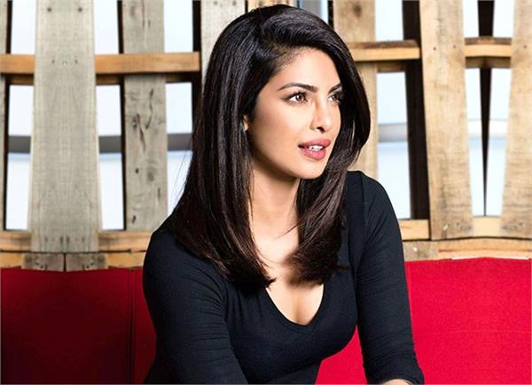 there was no one to help me in bollywood  priyanka chopra
