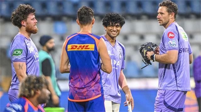 IPL 2026: KKR ਨੂੰ ਲੱਗਿਆ ਵੱਡਾ ਝਟਕਾ, ਸਟਾਰ ਆਲਰਾਊਂਡਰ ਟੈਸਟ ਸੀਰੀਜ਼ ਲਈ ਵਤਨ ਪਰਤਿਆ