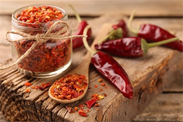 stay away from red chillies for 21 days