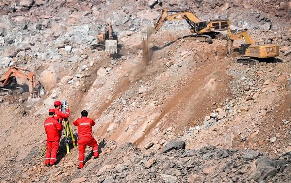 mine collapses in china