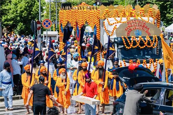 nagar kirtan in italy