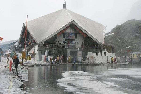 hemkund sahib yatra sangat delhi lieutenant governor