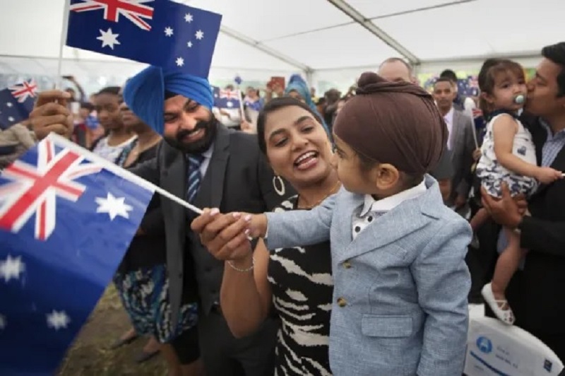 ਆਸਟ੍ਰੇਲੀਆ ''ਚ ਭਾਰਤੀਆਂ ਦਾ ਦਬਦਬਾ! ਅੰਗਰੇਜ਼ਾਂ ਨੂੰ ਪਿੱਛੇ ਛੱਡ ਬਣੇ ਸਭ ਤੋਂ ਵੱਡਾ ਪ੍ਰਵਾਸੀ ਸਮੂਹ