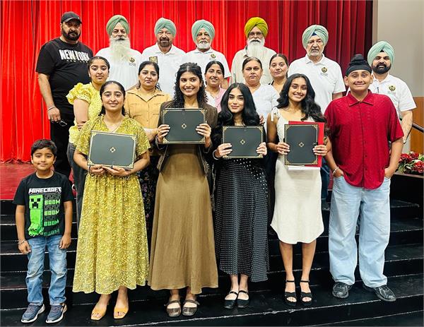 scholarships to kerman high school graduates