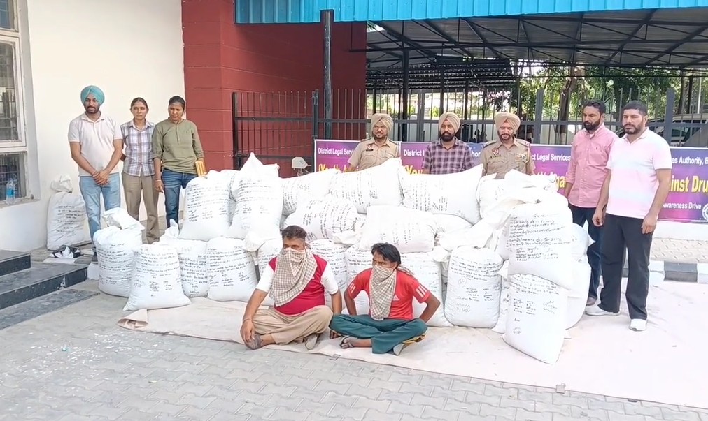 75 ਲੱਖ ਰੁਪਏ ਦੀ ਭੁੱਕੀ ਸਣੇ 2 ਨਸ਼ਾ ਤਸਕਰ ਗ੍ਰਿਫ਼ਤਾਰ
