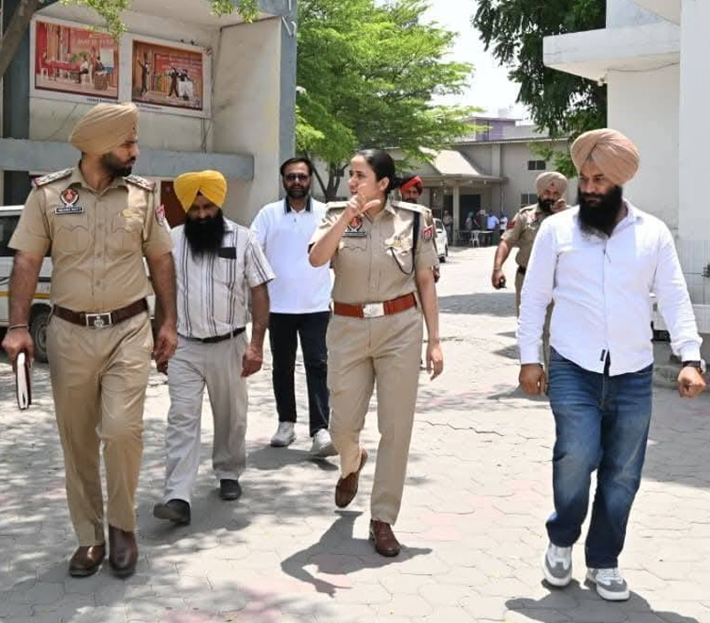 ਐੱਸ.ਐੱਸ.ਪੀ. ਡਾ. ਦਰਪਣ ਆਹਲੂਵਾਲੀਆ ਵੱਲੋਂ ਗਿਣਤੀ ਕੇਂਦਰਾਂ ਅਤੇ ਸਟਰਾਂਗ ਰੂਮਾਂ ਦਾ ਨਿਰੀਖਣ