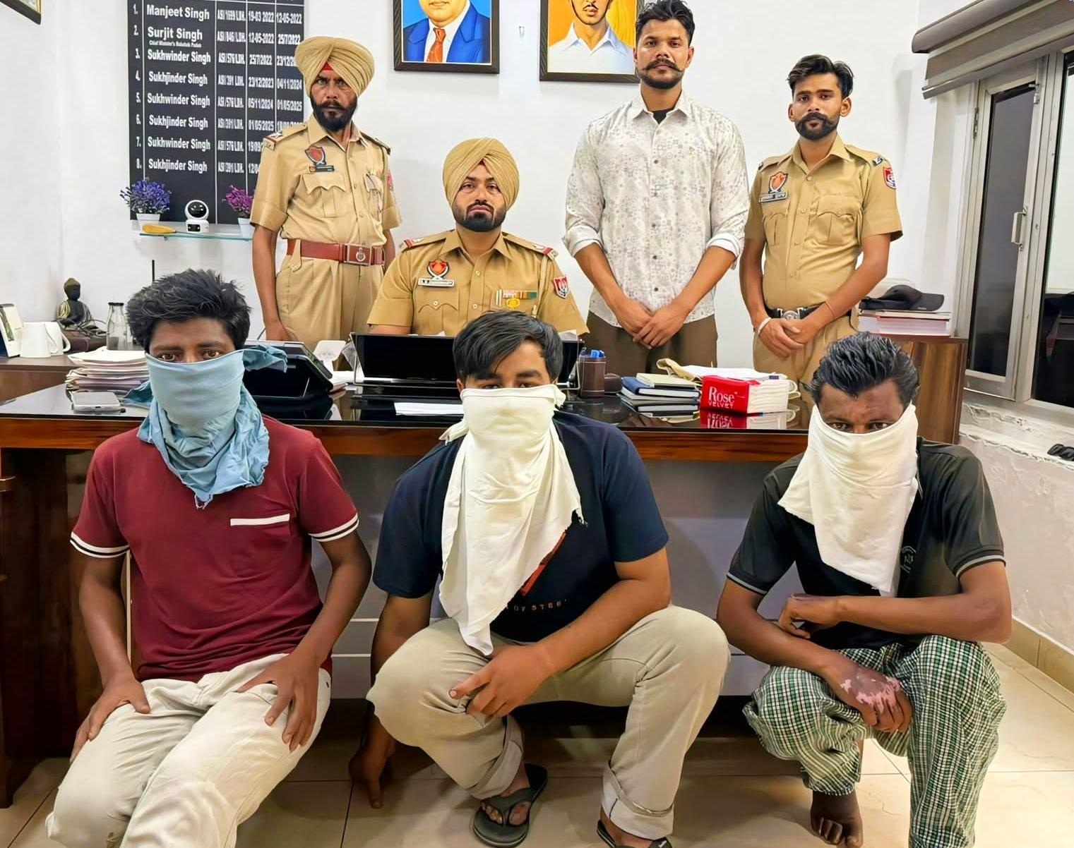 ਹੁੱਲੜਬਾਜ਼ਾਂ ''ਤੇ ਪੁਲਸ ਦਾ ਸਖ਼ਤ ਐਕਸ਼ਨ: ਘਰ ਦੇ ਬਾਹਰ ਖੜ੍ਹੀ ਕਾਰ ਫੂਕਣ ਵਾਲੇ 3 ਮੁਲਜ਼ਮ ਗ੍ਰਿਫ਼ਤਾਰ