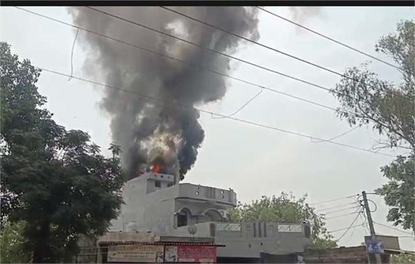 massive fire breaks out at bsnl tower in kapurthala
