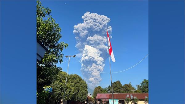 at least three climbers killed in volcanic eruption in indonesia