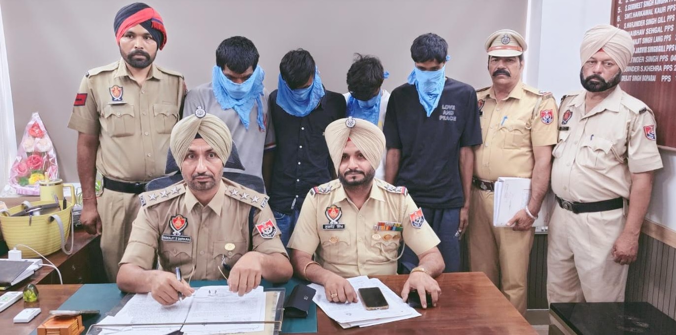 55 ਸਾਈਕਲਾਂ ਸਮੇਤ ਚੋਰ ਗਿਰੋਹ ਦੇ 4 ਮੈਂਬਰ ਕਾਬੂ, ਚੋਰੀ ਦੀ ਬੋਲੇਰੋ ਪਿਕਅੱਪ ਵੀ ਬਰਾਮਦ