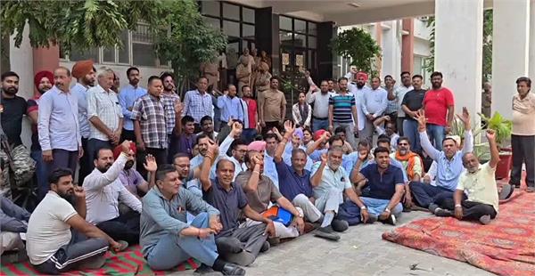 opposition parties unite against rejection of bjp candidate  s nomination