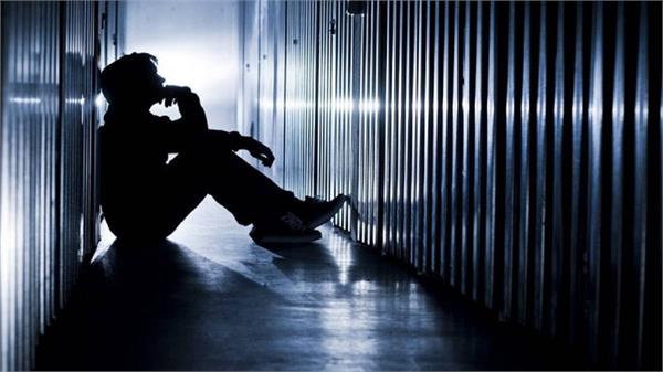 btech student dies by suicide in gorakhpur hostel