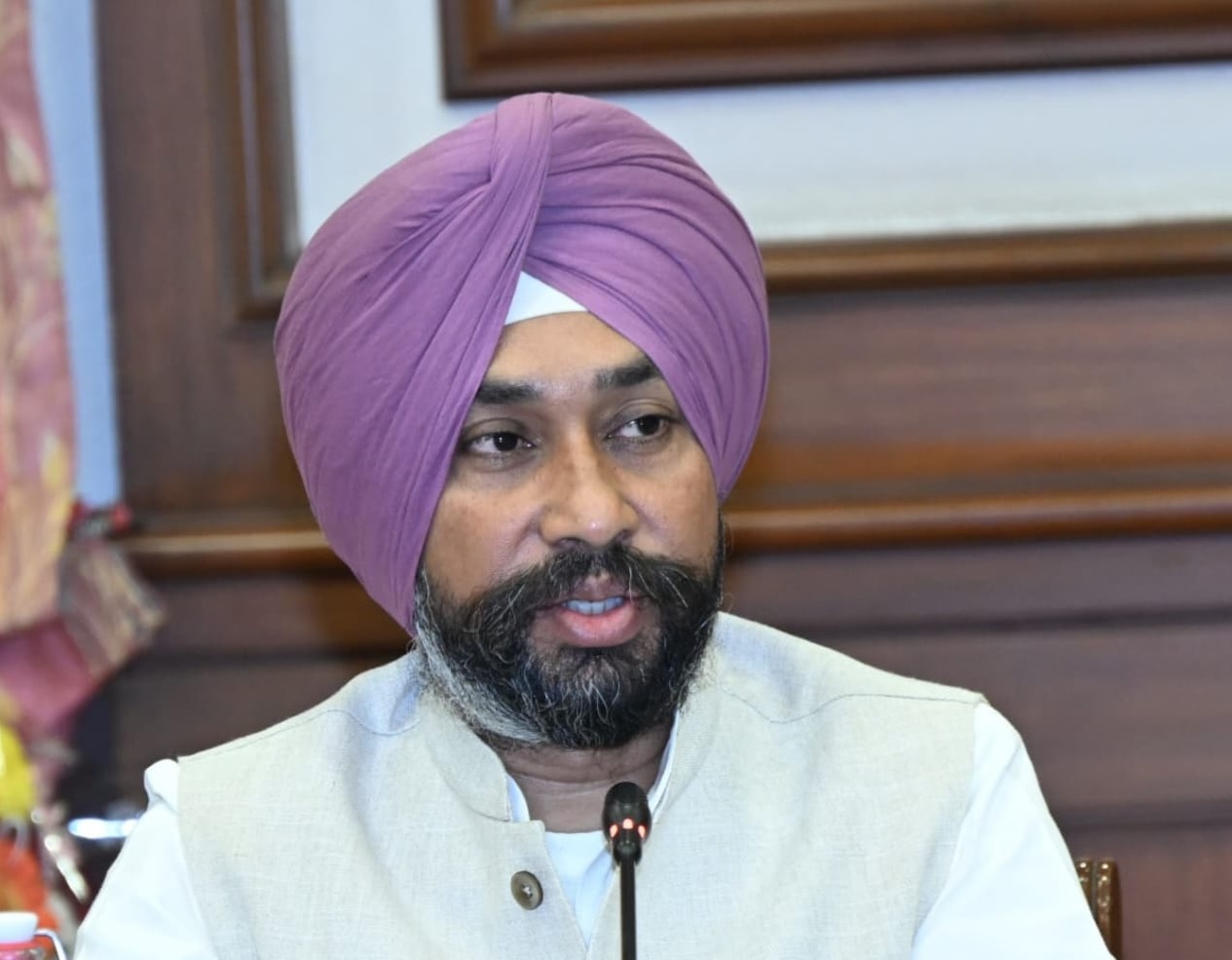 ਵਾਲਮੀਕਿ ਸਮਾਜ ਲਈ ਵਰਤੀ ਭੱਦੀ ਸ਼ਬਦਾਵਲੀ ਮਾਮਲੇ ''ਚ ਰਾਸ਼ਟਰੀ ਸਫਾਈ ਕਰਮਚਾਰੀ ਕਮਿਸ਼ਨ ਸਖਤ