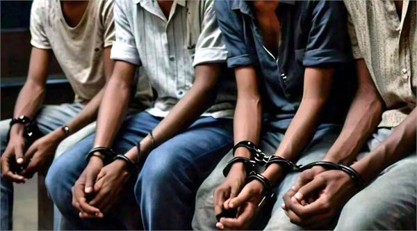 5 bangladeshis caught in delhi  deportation process begins