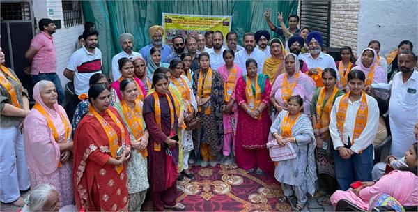 50 families join akali dal