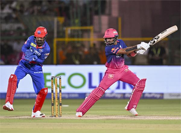 rajasthan set a target of 226 runs for delhi