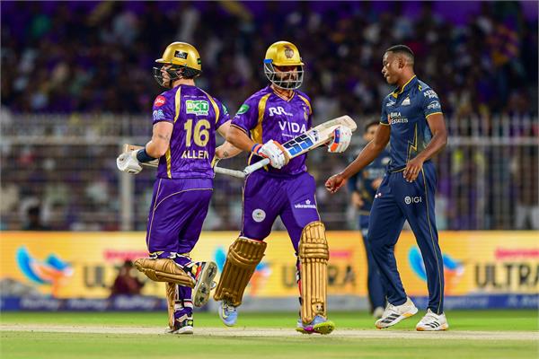 kolkata set gujarat a target of 248 runs