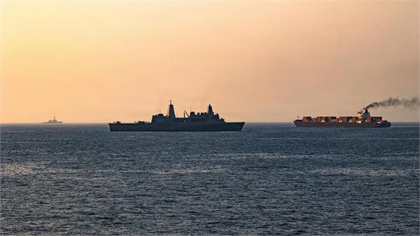 trump agrees to lift blockade tehran strait of hormuz