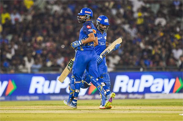 mumbai set royal challengers bangalore a target of 167 runs