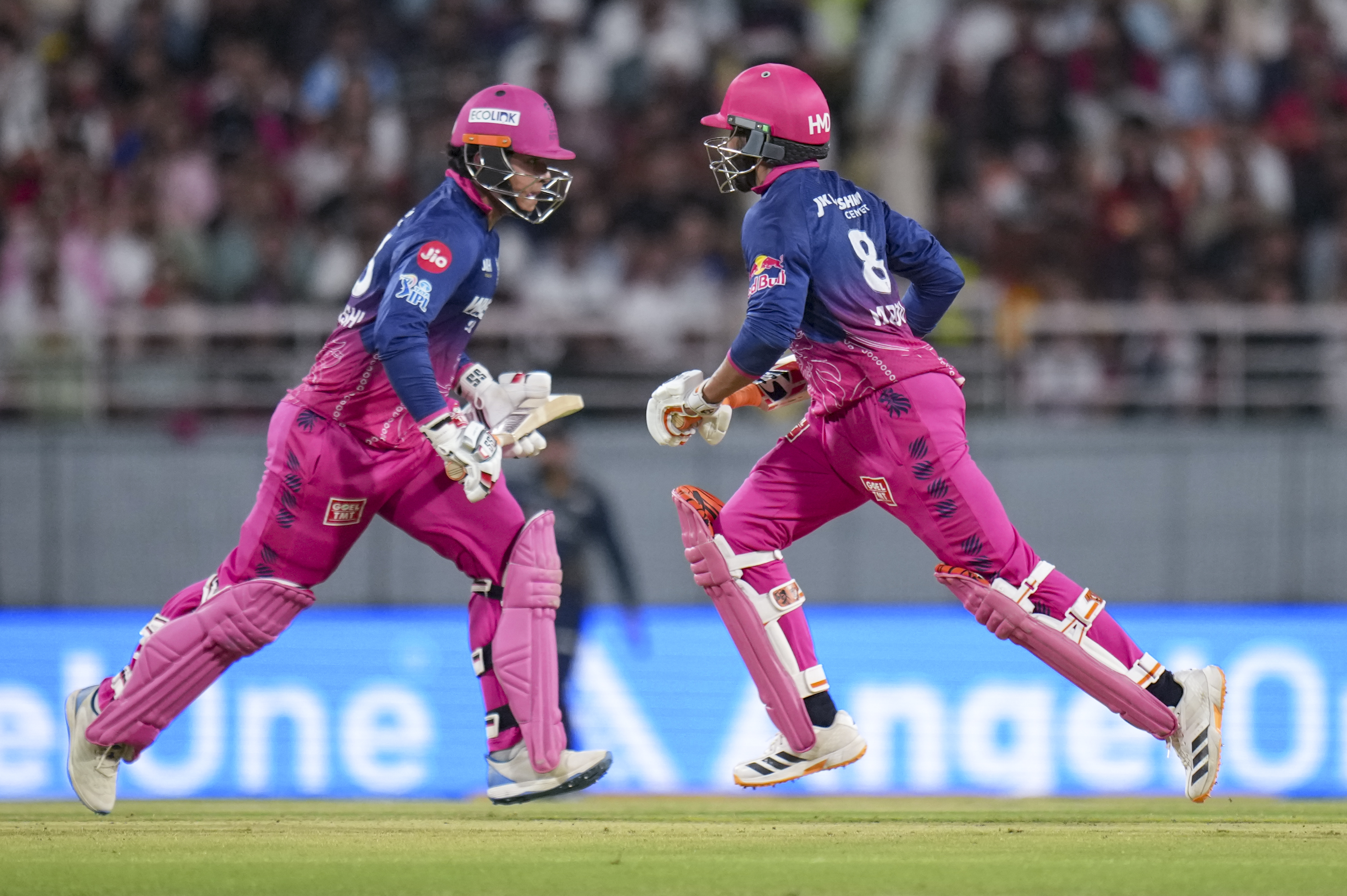 GT vs RR IPL Qualifier 2 : ਸੈਂਕੜੇ ਤੋਂ ਖੁੰਝਿਆ ਵੈਭਵ ਸੂਰਿਆਵੰਸ਼ੀ, ਰਾਜਸਥਾਨ ਨੇ ਗੁਜਰਾਤ ਨੂੰ ਦਿੱਤਾ 215 ਦੌੜਾਂ 