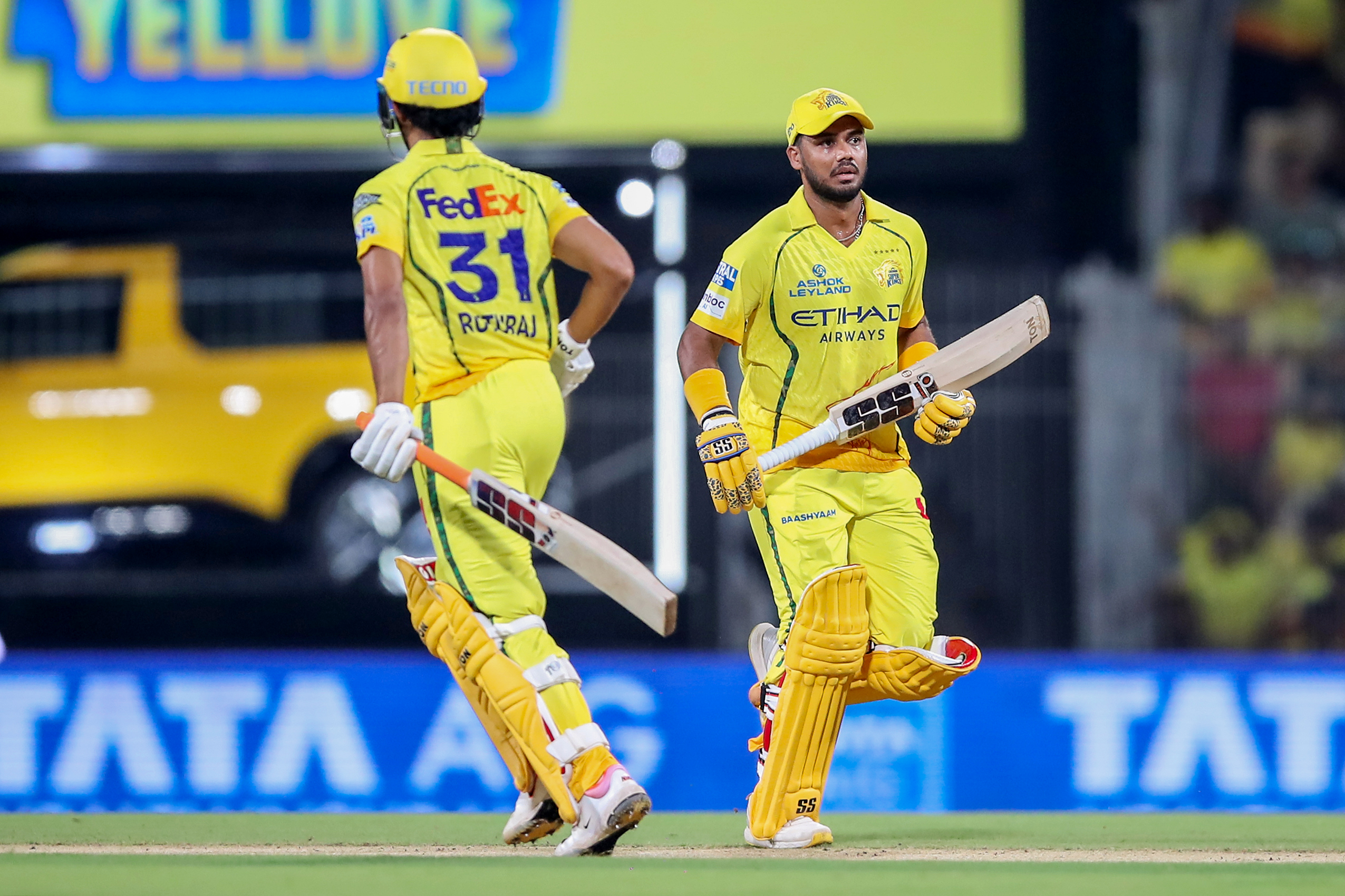 CSK vs SRH : ਚੇਨਈ ਸੁਪਰ ਕਿੰਗਜ਼ ਨੇ ਹੈਦਰਾਬਾਦ ਨੂੰ 181 ਦੌੜਾਂ ਦਾ ਦਿੱਤਾ ਟੀਚਾ, ਪੈਟ ਕਮਿੰਸ ਨੇ ਝਟਕਾਈਆਂ 3 ਵਿਕਟਾਂ