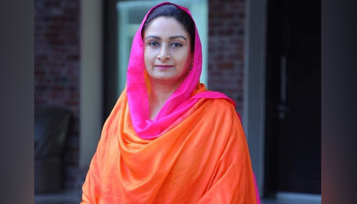 ਸੱਚਖੰਡ ਸ੍ਰੀ ਹਰਿਮੰਦਰ ਸਾਹਿਬ ਵਿਖੇ ਅਕਾਲੀ ਦਲ ਦੀ ਸੰਸਦ ਮੈਂਬਰ ਹਰਸਿਮਰਤ ਕੌਰ ਬਾਦਲ ਨਤਮਸਤਕ