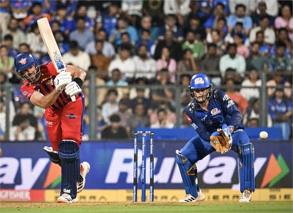 lucknow set a target of 229 runs for mumbai