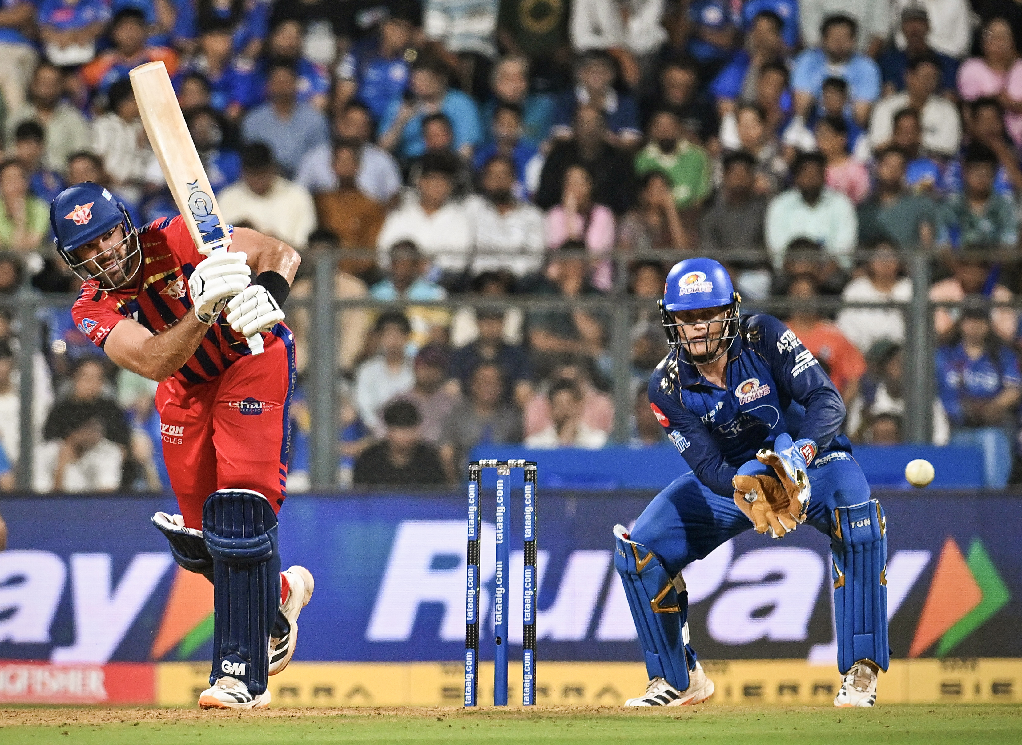 MI vs LSG: ਵਾਨਖੇੜੇ ''ਚ ਪੂਰਨ ਦੀ ਤੂਫਾਨੀ ਪਾਰੀ, ਲਖਨਊ ਨੇ ਮੁੰਬਈ ਨੂੰ ਦਿੱਤਾ 229 ਦੌੜਾਂ ਦਾ ਟੀਚਾ