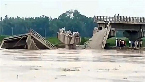 several pillars of a 10 year old bridge collapsed in nalanda