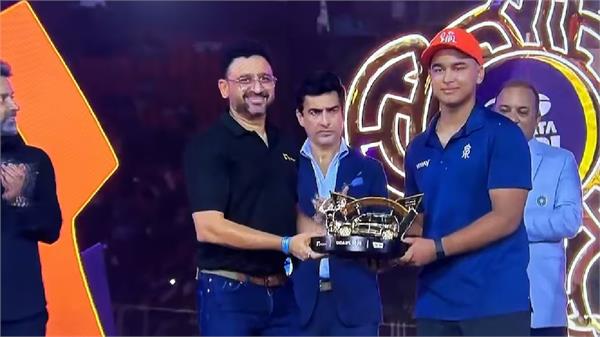 vaibhav suryavanshi in ipl with bat and ball performances