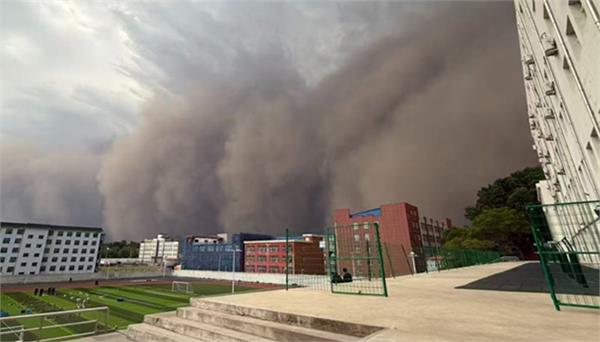 sandstorm hits china