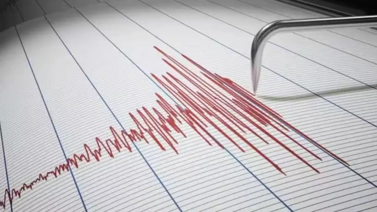 ਫਿਲੀਪੀਨਜ਼ 'ਚ ਕੰਬੀ ਧਰਤੀ: 7.8 ਦੀ ਤੀਬਰਤਾ ਦੇ ਭੂਚਾਲ ਨੇ ਮਚਾਈ ਤਬਾਹੀ, ਸੁਨਾਮੀ ਦੀ ਚਿਤਾਵਨੀ ਜਾਰੀ