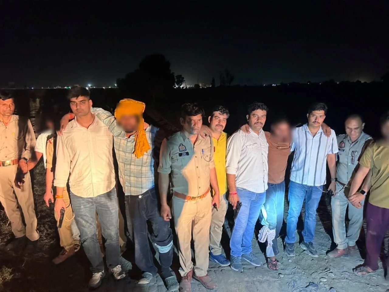 ਉਦਯੋਗਪਤੀ ਦੇ ਘਰ 2 ਕਰੋੜ ਦੀ ਡਕੈਤੀ: ਮੁਅੱਤਲ ਸਿਪਾਹੀ ਨਿਕਲਿਆ ਮਾਸਟਰਮਾਈਂਡ, 5 ਗ੍ਰਿਫ਼ਤਾਰ