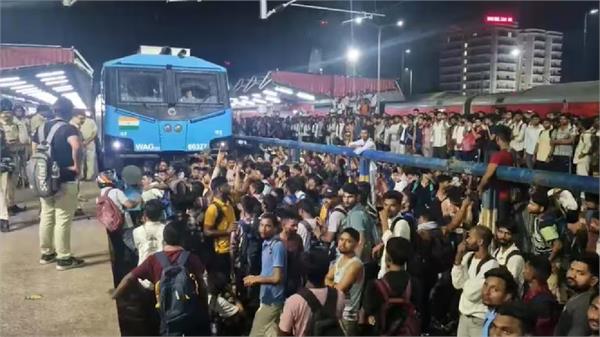 uproar at pataliputra station