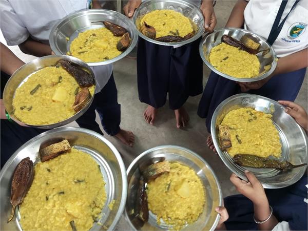 school food 110 students sick kitchen sealed