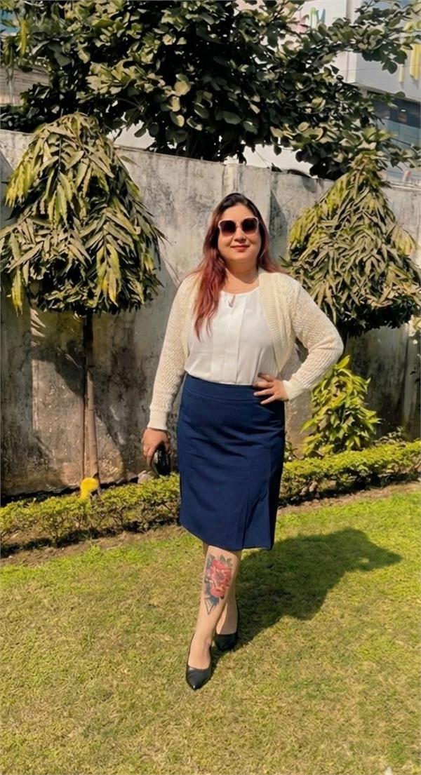 young women  designer skirts  craze