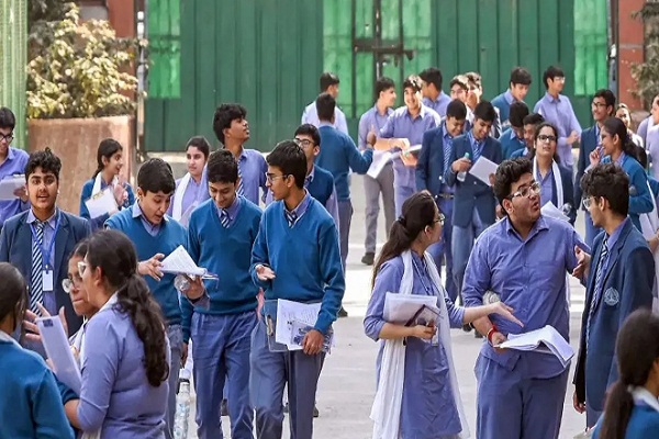 CBSE ਦੇ ਵਿਦਿਆਰਥੀਆਂ ਨੂੰ ਪਈ ਨਵੀਂ ਟੈਨਸ਼ਨ! ਸ਼ੁਰੂ ਹੋਇਆ ਇੰਤਜ਼ਾਰ, ਪੜ੍ਹੋ ਕੀ ਹੈ ਪੂਰੀ ਖ਼ਬਰ