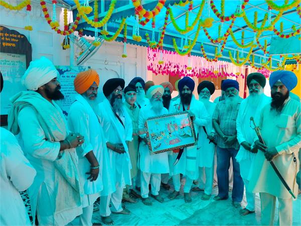 jathedar gargaj paid obeisance at the historic gurdwara bibi veero ji jhabal
