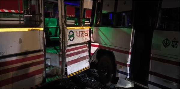 two buses collide head on near dhariwal