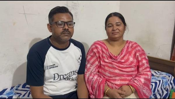motorcyclist snatches gold earring from woman  s ear