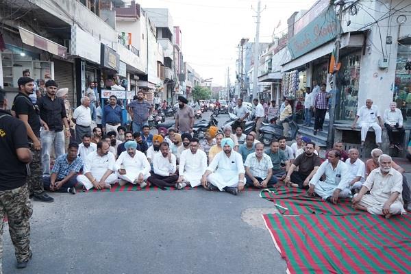 city dwellers thirsty for water