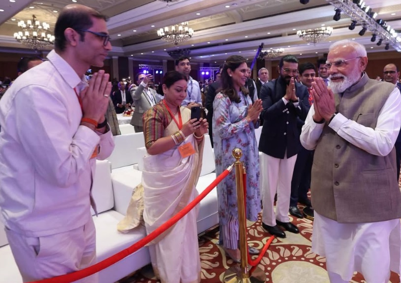 ‘ਪੰਚਾਇਤ’ ਦੀ ਟੀਮ ਨਾਲ PM ਨਰਿੰਦਰ ਮੋਦੀ ਨੂੰ ਮਿਲੇ ਅਰੁਣਾਭ ਕੁਮਾਰ